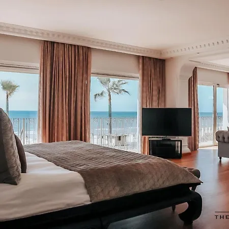 The By The House Bed & Breakfast 4*