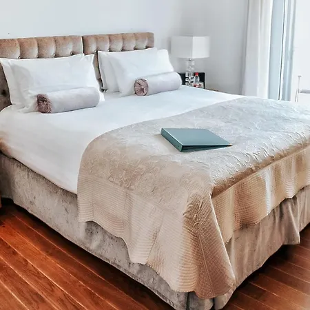 The By The House Bed and breakfast Marbella