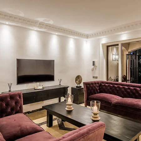 The By The House 4*