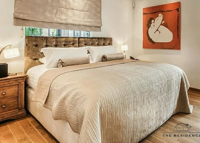 The By The House 4*