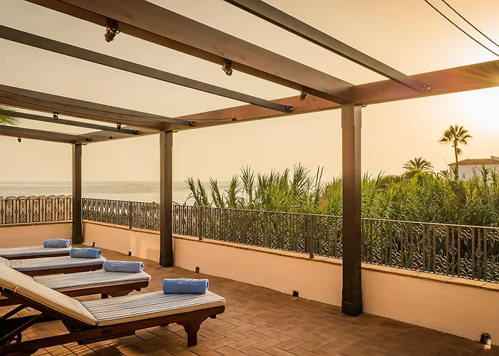 The By The House 4*