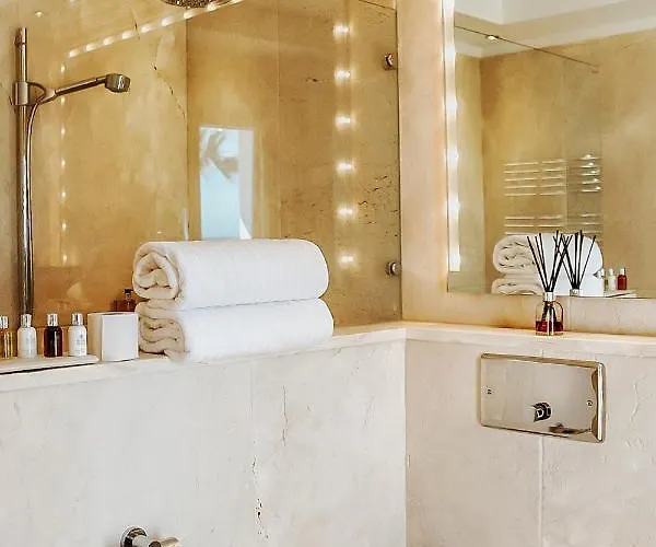 Bed & Breakfast The By The House 4*