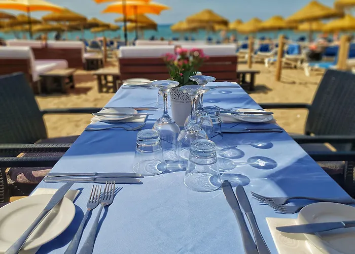 The By The House Bed & Breakfast 4*